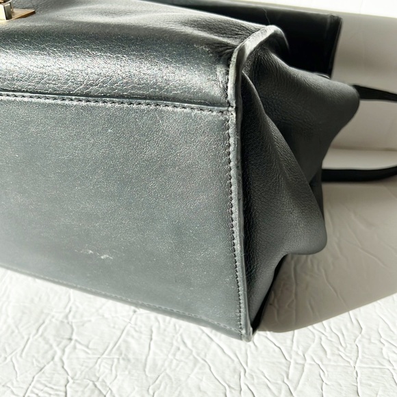 Celine Trapeze Bag - Picture 9 of 16